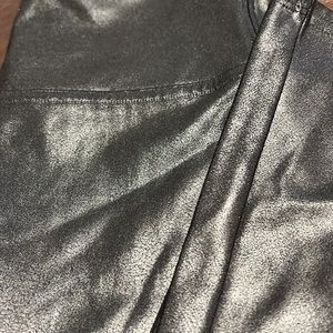 Spanx - faux leather look leggings - black - size M